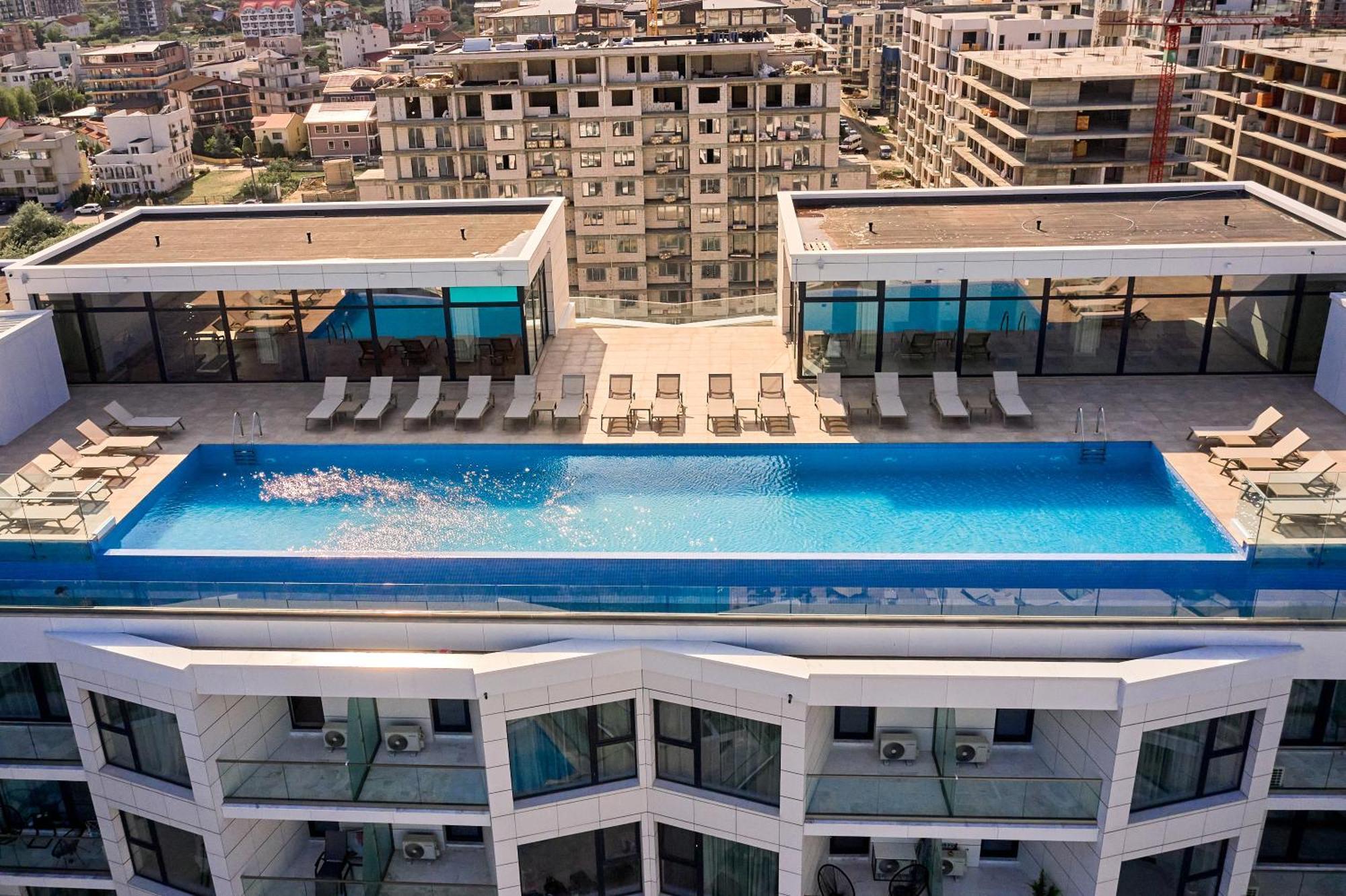 Crystal Beach - Infinity Pool & Spa Resort Navodari Luaran gambar